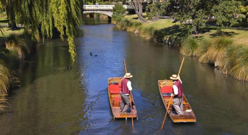 The Riccarton Hotel Christchurch Extérieur photo